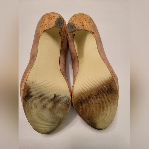 Alfani Tan Cork Heel Pumps - Picture 5 of 8